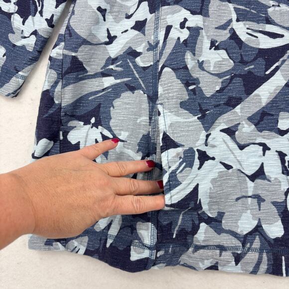 Weekends by Chico's Shirt Top Size L Blue Floral Quarter Zip Long Sleeve Pockets - Picture 4 of 7